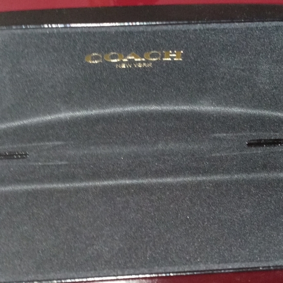 Coach eyeglass case - Picture 2 of 2